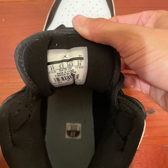 Jordan’s - Picture 3 of 3